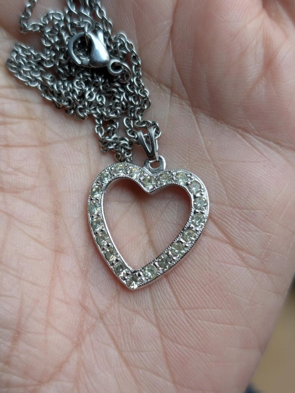 Cute Huggie Vintage Heart with Clear Rhinestones Pendant Necklace